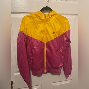 Nike vintage retro wind running rain jacket wind breaker size medium